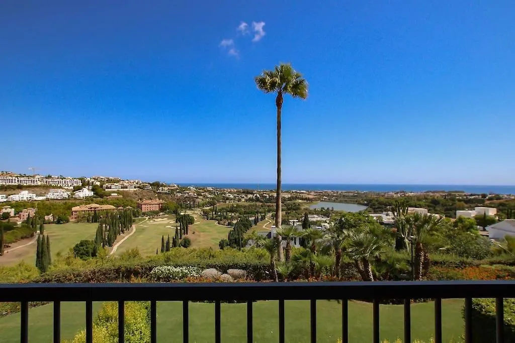 Apartamento En Residencial De Lujo Los Flamengos Estepona 0*,  Spain