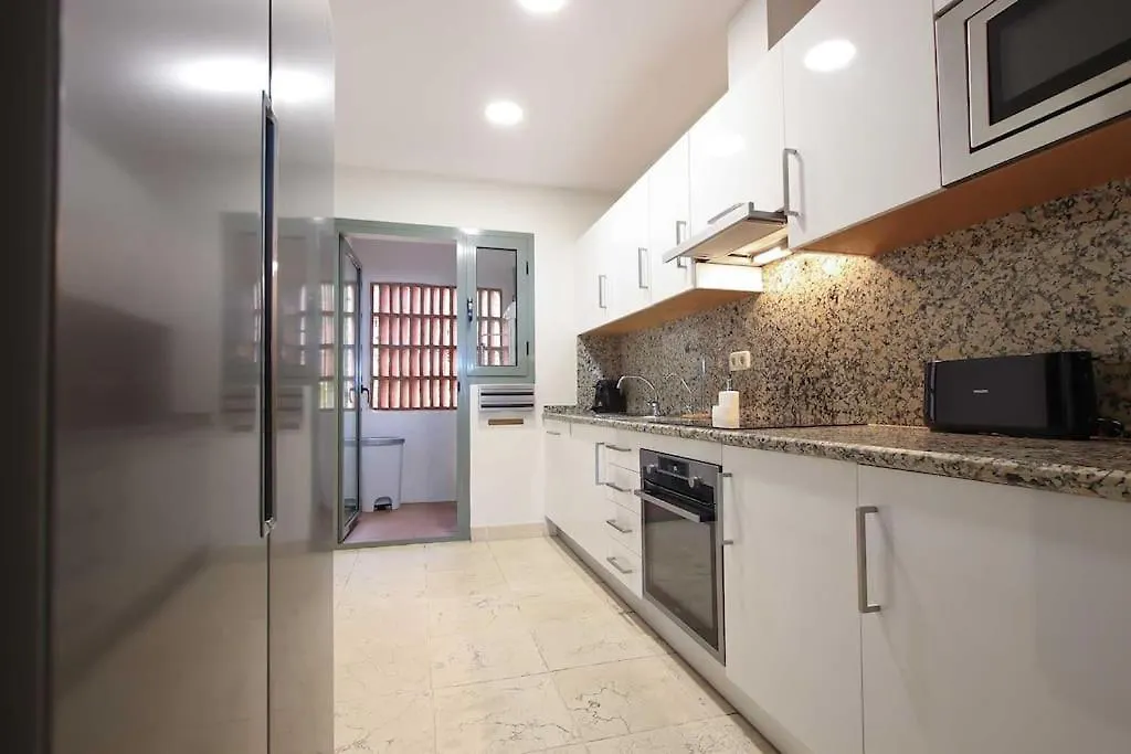 Apartamento En Residencial De Lujo Los Flamengos Estepona Apartment