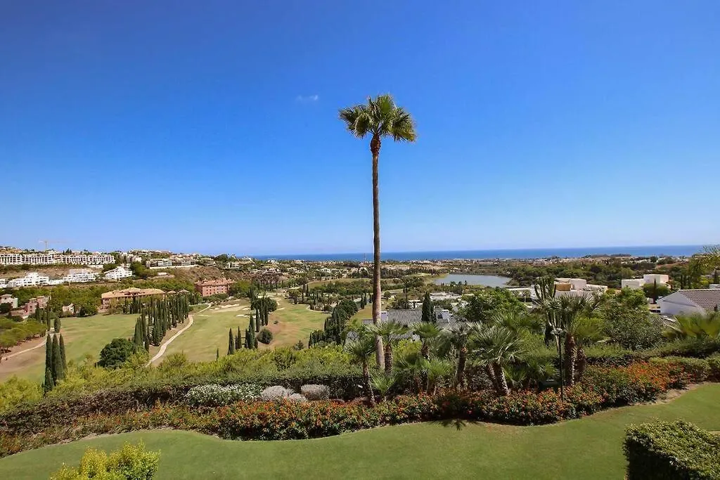 Apartamento En Residencial De Lujo Los Flamengos Estepona 0*,  Spain
