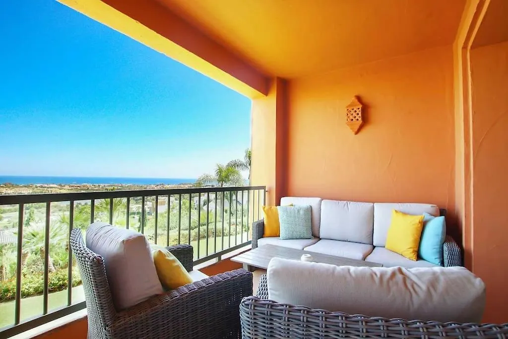 Apartamento En Residencial De Lujo Los Flamengos Estepona 0*,  Spain