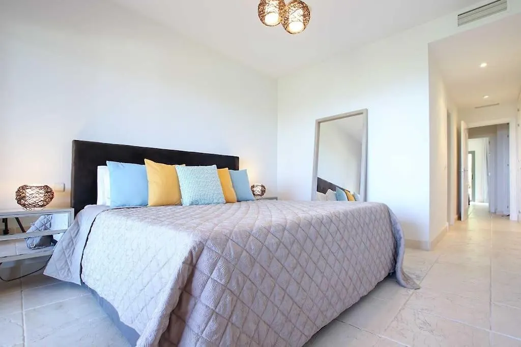 Apartamento En Residencial De Lujo Los Flamengos Estepona