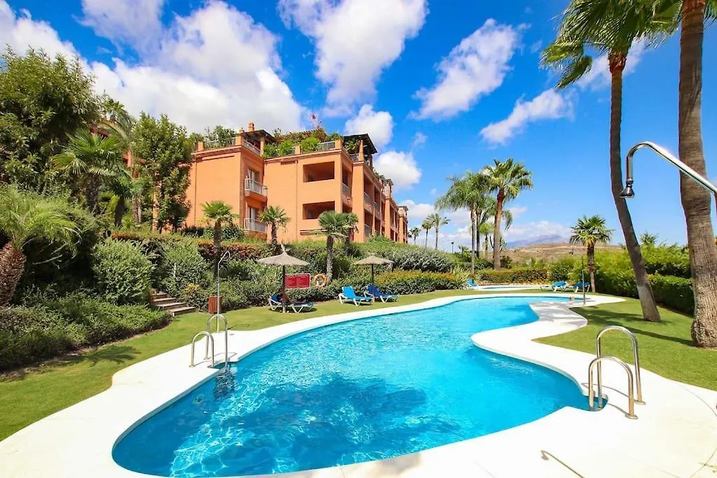 Apartamento En Residencial De Lujo Los Flamengos Estepona 0*,  Spain